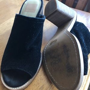 Open toe suede dolce vita